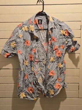 Amnesia Shirt Womens M Floral Short Sleeve Button Up Hawaiian Light Blue Orange